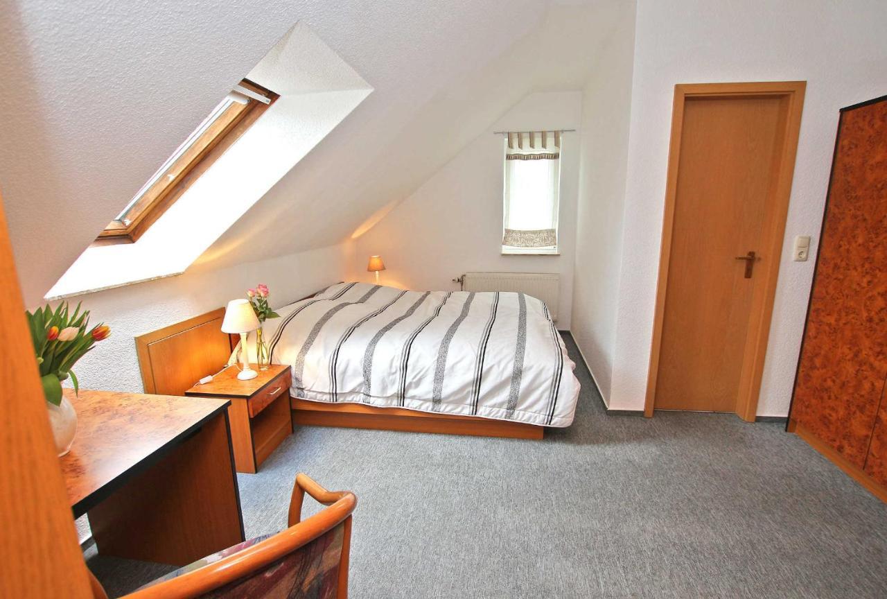z-Gemütliche, ruhig gelegene Pension bei Putbus RÜG 2330 Exterior foto
